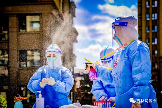 【疫情感动,疫情感动外国人视频】