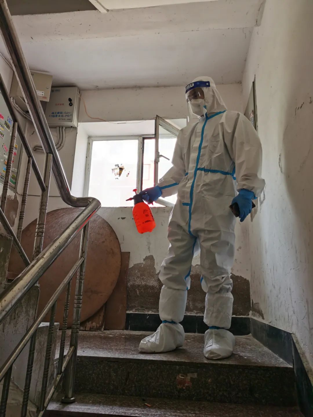 【基层防控疫情个人事迹,基层工作人员疫情防控先进事迹】