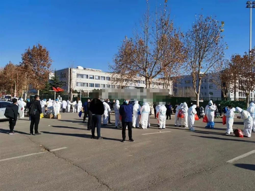 【西安疫情工地不停工吗_西安疫情工地放假】