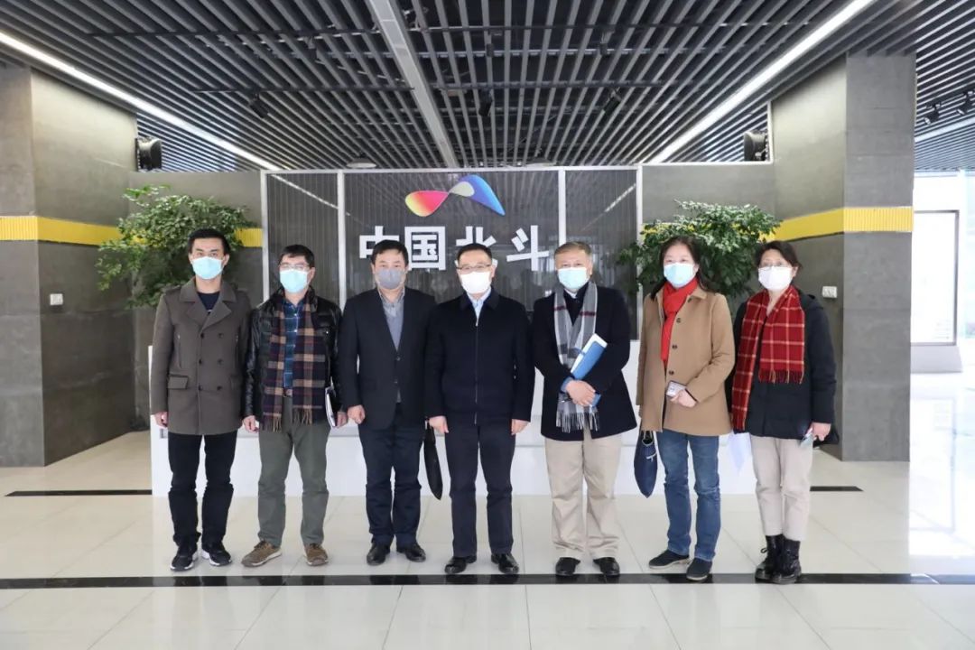 【北京上海疫情防控比较，上海疫情防控最新通知北京】