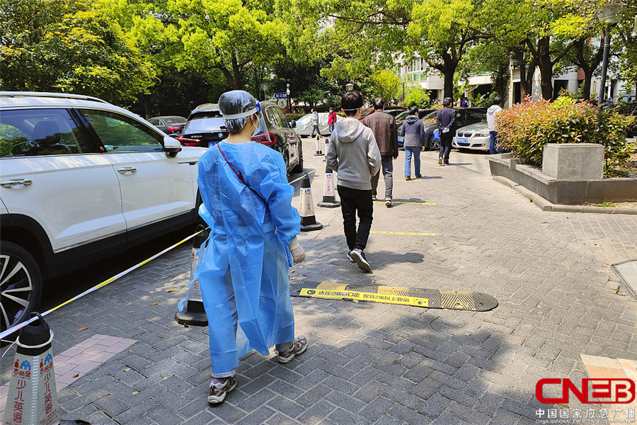 【疫情排队,疫情排队做核酸检测图片】 【疫情排队,疫情排队做核酸检测图片】